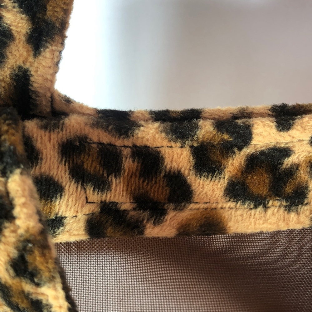 Leopard Trim Brown Mesh Tote Bag & Matching Zip Purse (13” x 8 1/2”) - Picture 6 of 7